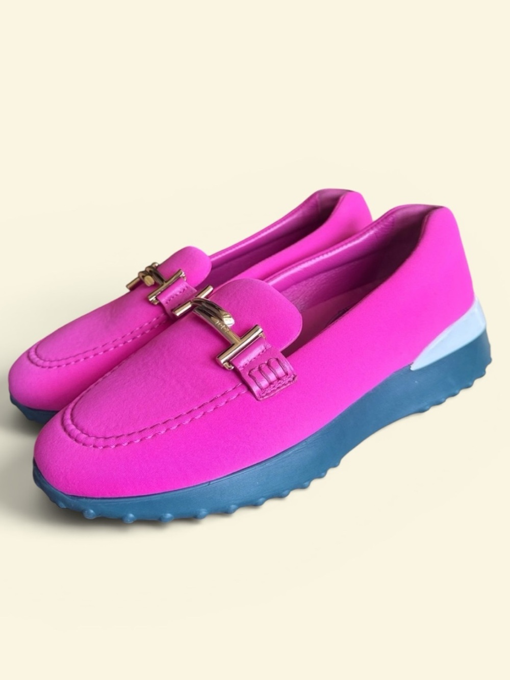 TODS HAPPY MOMENTS ladies, hot pink loafers very good condition size 9. EURO 39